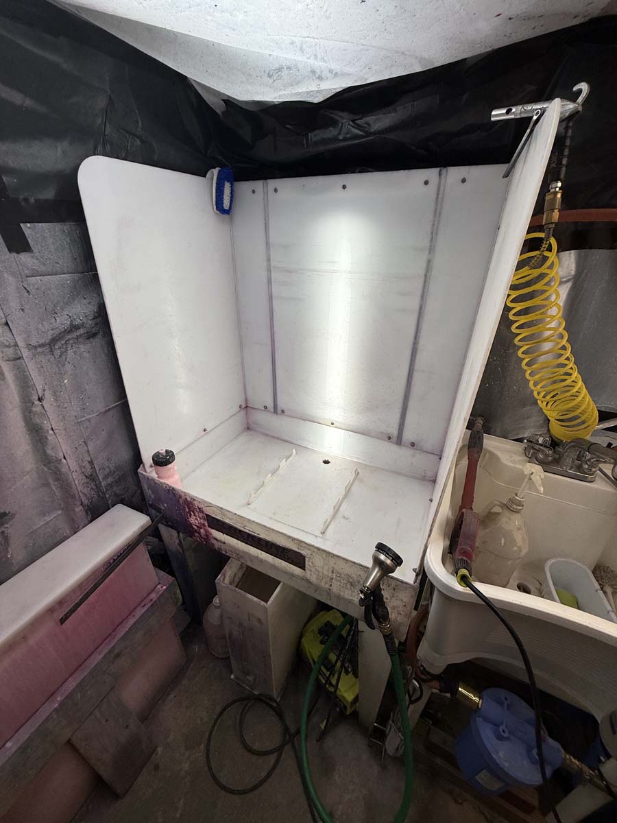 2013 M&R 8 Color Sportsman (Shop Package)